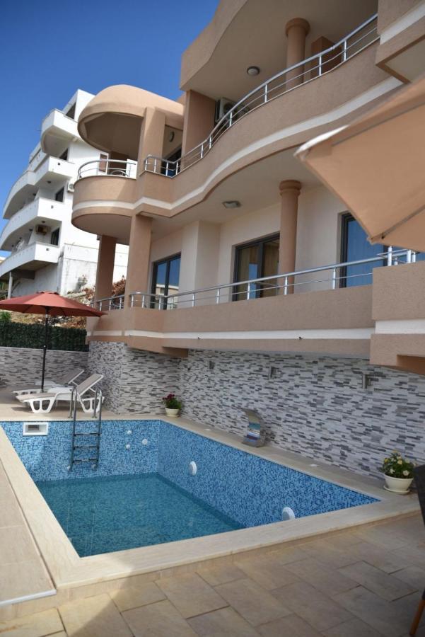 Guest House Evropa 2 Ulcinj Extérieur photo