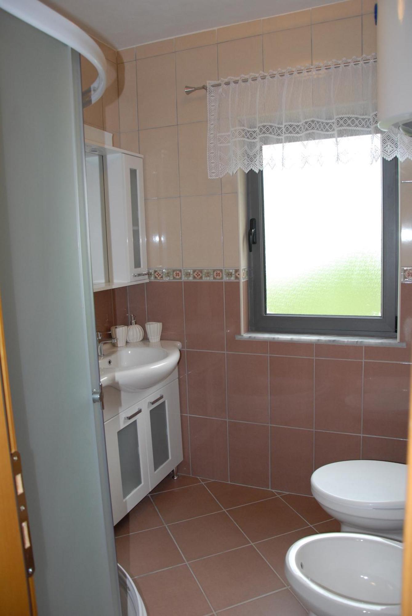 Guest House Evropa 2 Ulcinj Extérieur photo