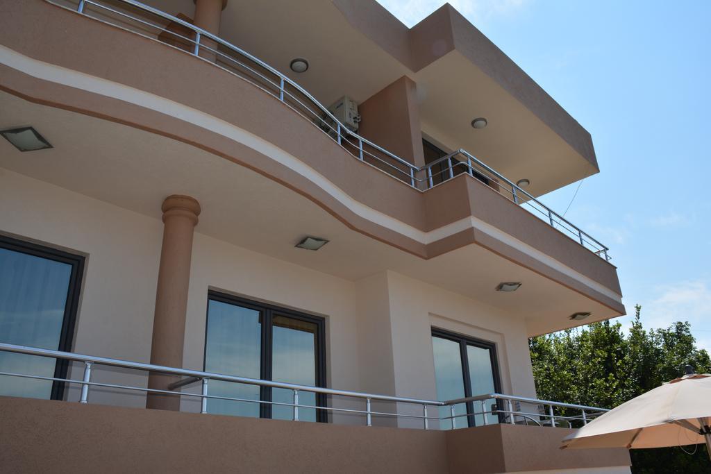 Guest House Evropa 2 Ulcinj Extérieur photo