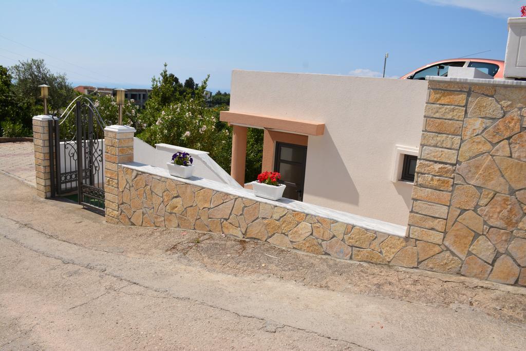 Guest House Evropa 2 Ulcinj Extérieur photo