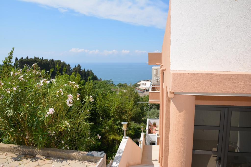 Guest House Evropa 2 Ulcinj Extérieur photo