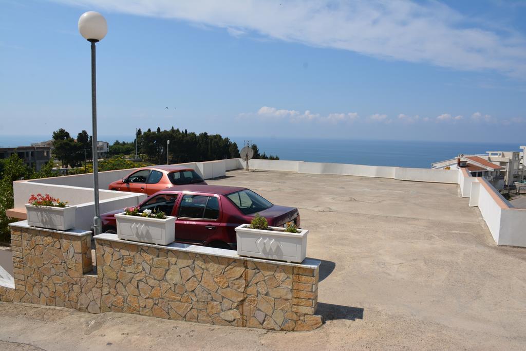 Guest House Evropa 2 Ulcinj Extérieur photo